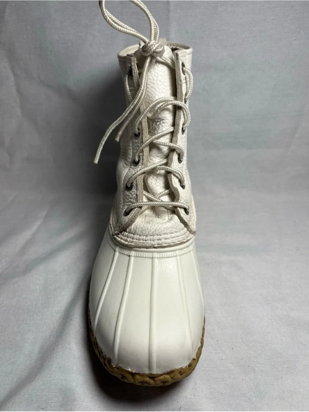 L.L. Bean Women's Off-White Lace-Up Duck Boots with Tan Sole women’s 9.5 men’s 8